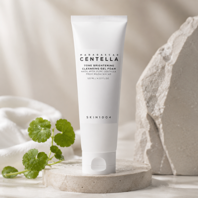 SKIN1004 Madagascar Centella Tone Brightening Cleansing Gel Foam 125ml